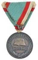 1929. "Magyar Háborús Emlékérem kardokkal, sisakkal" ezüstözött bronz kitüntetés mellszala...