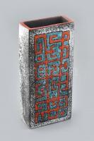 Tarsoly jelzéssel: Váza. Színes mázakkal festett kerámia. Hajszálrepedéssel, kopásokkal, mázrepedésekkel. Jelzett m: 29,5 cm
