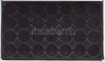 "Egyesült Európa" éremtartó tálca, 28 férőhellyel, használt, kicsit sérült állapotban