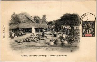Porto-Novo, Marché (Poterie) / African folklore, market (pottery)