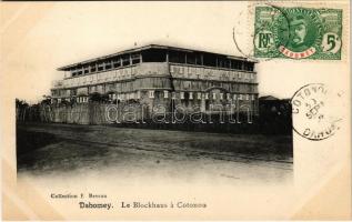 Cotonou, Le Blockhaus / African folklore, blockhouse, bunker