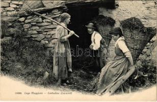 Locarno, Lago Maggiore. Contadine / Swiss folklore, peasant women (EK)