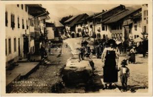 Gruyeres, Les anciennes mesures / street view, Swiss folklore