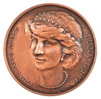 Fűz Veronika (1951-) 1997. Princess of Wales - Diana 1961-1997 / Goodbye Englands Rose bronz emlékérem (42,5mm) T:1