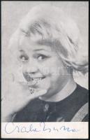 Csala Zsuzsa (1933-2014) színésznő aláírása őt ábrázoló fotón, 13,5x8,5 cm