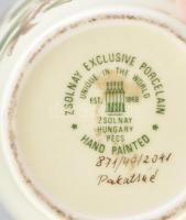 Zsolnay virágmintás váza. Kézzel festett, jelzett, hibátlan. m: 16 cm