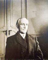 Kartonkép a háború utáni időszakból:  Imrédy Béla arcképe (39 x 42cm)