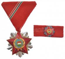 1966. Szocialista Hazáért Érdemrend zománcozott Br kitüntetés mellszalaggal és szalagsávval, eredeti dísztokban T:2 NMK 711
