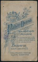 cca 1900 Fiatal férfi portréja, keményhátú fotó Pabar Dezső budafoki műterméből, 9x6 cm