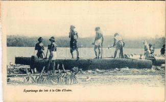Équarissage des bois a la Cote dIvoire / African folklore, Squaring of timber in Ivory Coast (from postcard booklet) (EK)