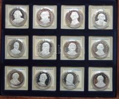NSZK "Az USA elnökei" sorozat, benne 24db színezüst emlékérem, 24x 15g T:PP Tanúsítvánnyal, díszdobozban!