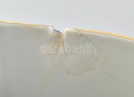 Hollóházi porcelán váza Faragó Miklós (1947- ) által tervezett: A négy évszak - Tavasz dekorral. lev...