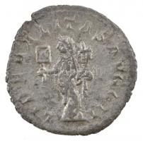 Római Birodalom / I. Philippus 245. Antoninianus Ag (2,92g) T:1-,2 kis repedés Roman Empire / Philip I 245. Antoninianus Ag "IMP M IVL PHILIPPVS AVG / LIBERALITAS AVGG II" (2,92g) C:AU,XF small crack RIC IV 38b