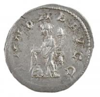 Római Birodalom / I. Philippus 244-247. Antoninianus Ag (3,73g) T:2 patina, kis repedés Roman Empire / Philip I 244-247. Antoninianus Ag "IMP M IVL PHILIPPVS AVG / ANNONA AVGG" (3,73g) C:XF patina, small crack RIC IV 28c