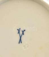 Meissen tálka, kézzel festett porcelán, jelzett, kopott, d: 15 cm