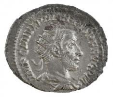 Római Birodalom / Antiochia / I. Philippus 244. Antoninianus Ag (3,95g) T:2 patina
Roman Empire / A...