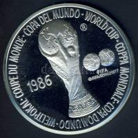 1986. "Mexikói Labdarúgó VB" FIFA hivatalos kiadása, színezüst Ag emlékérem 18,7g T:PP Tanúsítvánnyal!