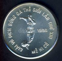 Vietnam 1988. 100D Ag "Mexikói Labdarúgó VB-játékos" T:BU Csak 5000db, tanúsítvánnyal!
