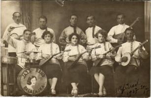 1927 Ótátrafüred, Altschmecks, Stary Smokovec (Magas-Tátra, Vysoké Tatry); Balalajka Jazz Band. photo (szakadás / tear)