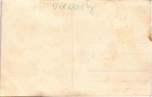 1930 Verebély, Vráble; Nepomuki Szent János szobor felállványozva az áthelyezés után, fogászat / Soc...