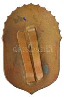 1920. "Vitézi Jelvény" zománcozott bronz jelvény, hátlapon ferde kitűzőpántokkal, gyártói ...