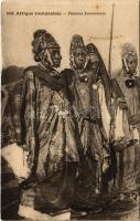 Afrique Occidentale. Femmes Toucouleurs / West African folklore, Tukulor women (fl)