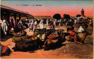 Oujda, Oudjda; Le Marché / market, camels (EK)
