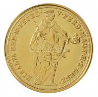 DN "Magyarok Kincstára - Aranydukát, 1848" aranyozott réz-cink ötvözet utánveret tanúsítvánnyal, kapszulában (20mm) T:PP