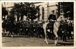 1940 Nagyvárad, Oradea; bevonulás, Horthy Miklós / entry of the Hungarian troops, Regent Horthy (fl)
