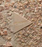 Balázs Miklós Ernő (1982- ): Fehér horizont. Márványmozaik. 70X100cm. Csak személyes átvétel!!! cca....