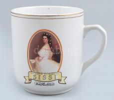 Bögre. Wittelsbach Erzsébet magyar királyné portréjával díszítve, matricás, modern, jelzés nélkül. M: 8,5cm