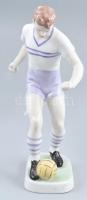 Hollóházi porcelán focista, kézzel festett, jelzett, helyenként kopásokkal, m: 28 cm