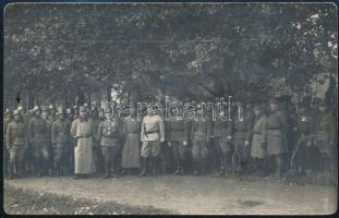 1918 A 308-as honvéd gyalogezred tisztikara Ukrajnában, hátoldalon feliratozott fotó, 8,5×13,5 cm