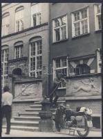 cca 1970 51 db vegyes nagyméretű fotó: Prága, Budapest, egyéb fényképek / 51 mixed photos