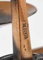 Szabó Gyula (?-): Retró iparművész réz gyertyatartók, 2 db. Jelzett, kisebb kopásnyomokkal, az egyik...