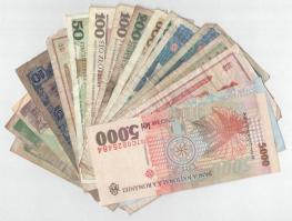 Vegyes: 17db-os külföldi papírpénz tétel, benne lengyel, csehszlovák, szovjet, osztrák, horvát, jugo...