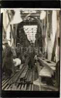 Német katonák hídépítés közben / WWI German military, soldiers building a bridge. photo