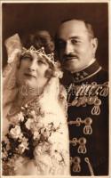 Magyar magas rangú katonatiszt a feleségével és kitüntetésekkel / Hungarian military officer with his wife and medals. Strelisky photo