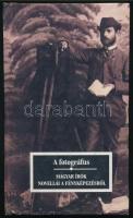 A fotográfus. Magyar írók novellái és jegyzetei a fényképről, a fényképezésről. Gyűjtötte, válogatta és összeállította: Kőrössi P. József. Bp., 2001., Noran. Kiadói kartonált papírkötésben