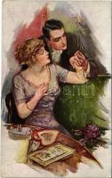 Lady art postcard, romantic couple (ragasztónyom / glue marks)
