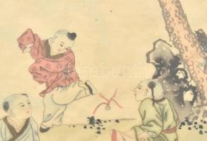 Kézzel festett selyem kép, kungfuzó gyerekek, üveg mögött, Kína, 20. sz. 22x28cm