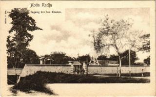 Kuta Raja, Koetaradja, Kotta Radja, Kota Raja; Ingang tot den Kraton / entrance to the royal palace (EK)