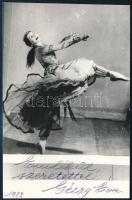 Géczy Éva (1921-) táncosnő és koreográfus saját kezű dedikálása az őt ábrázoló fotón, 14x9 cm