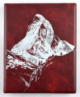 86 db RÉGI magyar képeslap és levelezőlap albumban: irredenta, "visszatért" bélyegzések, k...