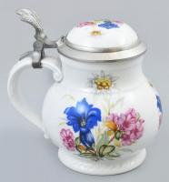 Royal Tettau német porcelán kupa, ón rátéttel, matricás, jelzett, kopott, m: 15 cm