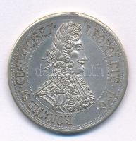 Ausztria DN 1695. I. Lipót tallér mintájára készült Ag zseton (5,69g/25mm) T:2 Austria ND 1695 Leopold I thaler Ag token (5,69g/25mm) C:XF