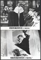 cca 1972 ,,A felső tízezer című angol film jelenetei és szereplői (köztük Peter O Toole), 11 db vintage produkciós filmfotó, ezüst zselatinos fotópapíron, a használatból eredő kisebb hibákkal, 18x24 cm