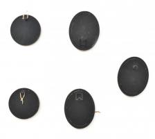 Ezüst (Ag) képkeret vékony ezüst lemez borítással, ovális és kerek, 5 db, hátoldalon műanyag betétte...