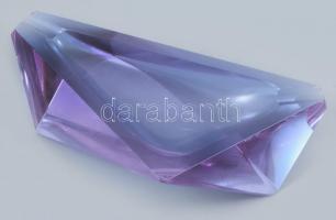 Lapra csiszolt, lilás színű üveg hamutál, jelzés nélkül, apró csorbákkal, 21x12 cm