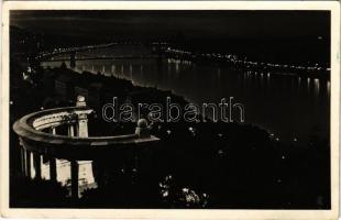 1942 Budapest I. Látkép a Gellérthegyről esti kivilágításban, Szent Gellért szobor, Tabán, Döbrentei tér, Lánchíd (fl)